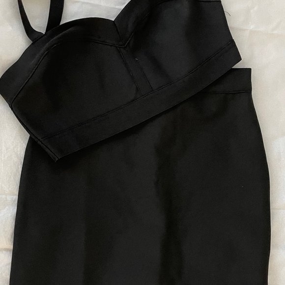 Superdown - Emilia Skirt Set (Bra & Skirt) Size S/XS | Black & Gold Zipper | NWT - Picture 4 of 9